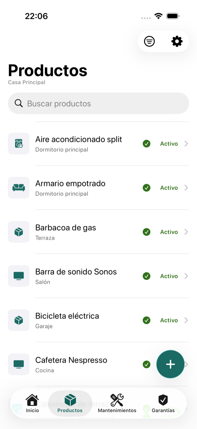 Lista de productos de Ownfy, con el buscador arriba y filas de aparatos con su ubicación y su estado.